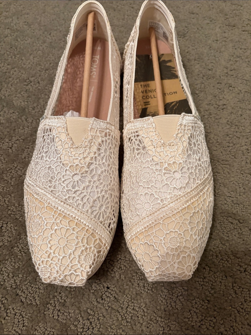 Toms Cream Natural Moroccan Crochet Alpargata NWT 11